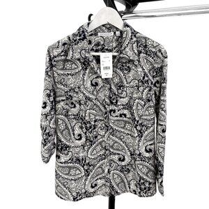 Notations Women's Black Floral Collar Button Down Top with Pockets - Size Small